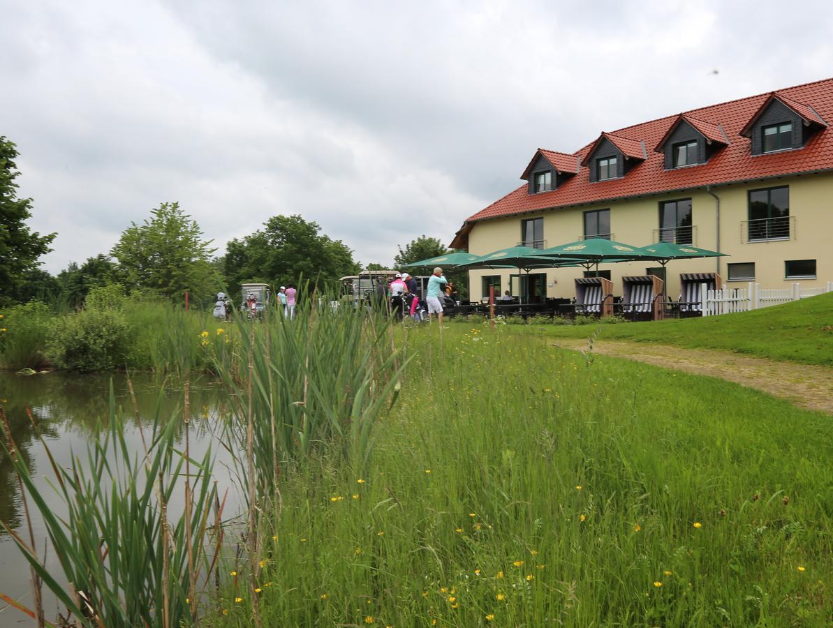 Apartments Golfpark Schlossgut Sickendorf Lauterbach Eksteriør billede