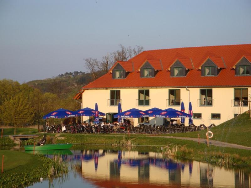 Apartments Golfpark Schlossgut Sickendorf Lauterbach Eksteriør billede